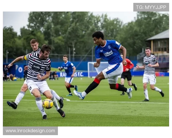 英冠激战诺丁汉主场迎战卢顿全力争胜展现实力