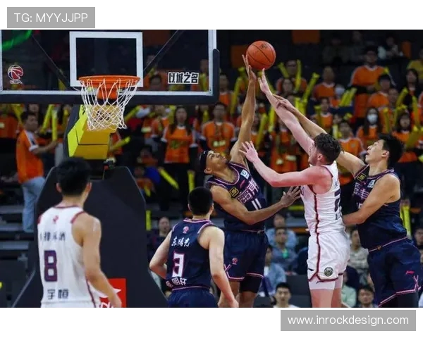 南京篮球队逆袭之路的传奇故事与杯赛精彩瞬间回顾